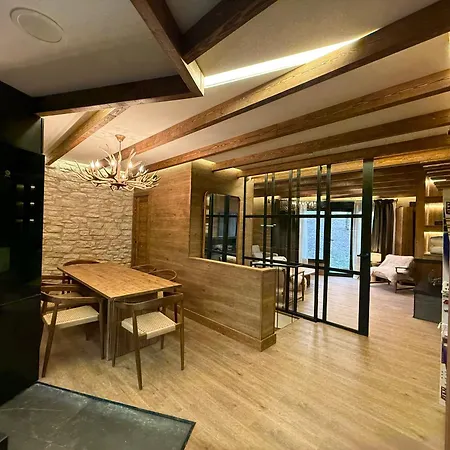 Europa Apartmán *